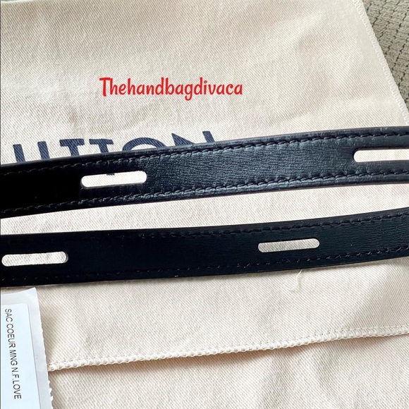 ❌SOLD❌Louis Vuitton Fall In Love Sac Couer ( heart bag ) - Picture 8 of 10